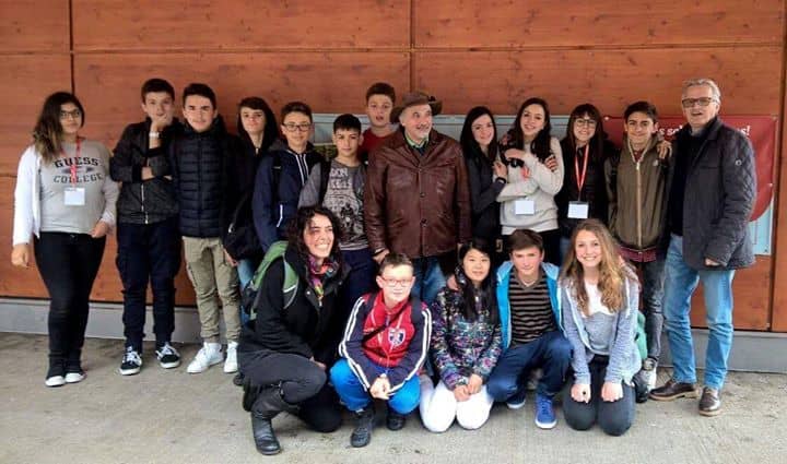 Tra gli oltre 300 studenti delle scuole del …