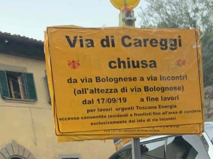Via di Careggi a Firenze chiusa per lavori urgenti di Toscana Energia, traffico nel caos