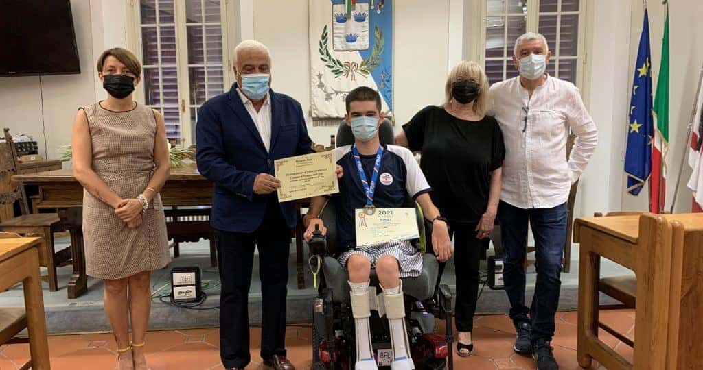 Nuoto, riconoscimento del Comune di Rignano sull’Arno a Riccardo Tozzi