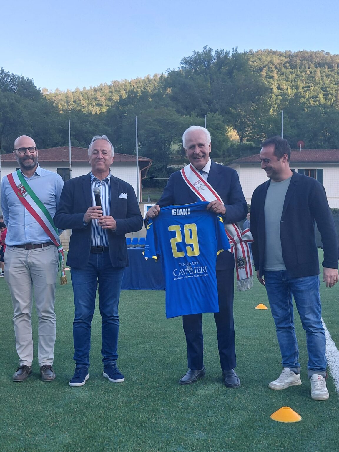 Pontassieve, inaugurato il nuovo manto in erba sintetica del campo sportivo di Molino del Piano