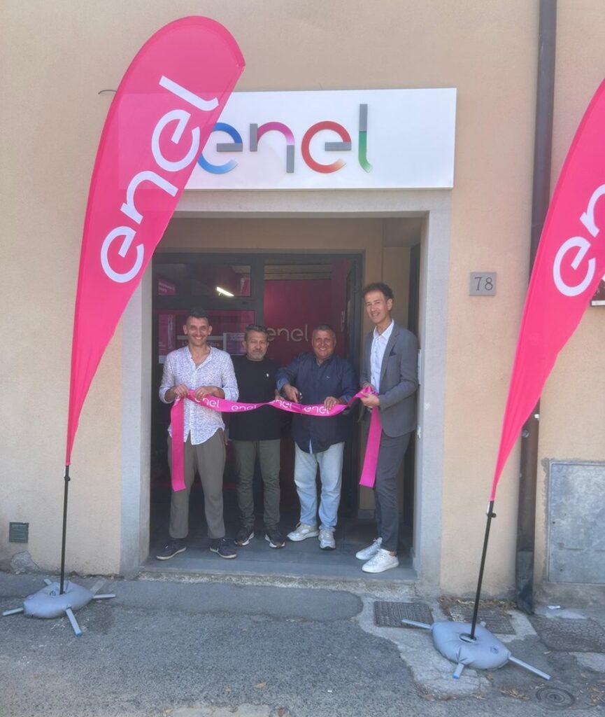 Borgo San Lorenzo, inaugurato un nuovo “Spazio Enel” in piazzale Curtatone e Montanara